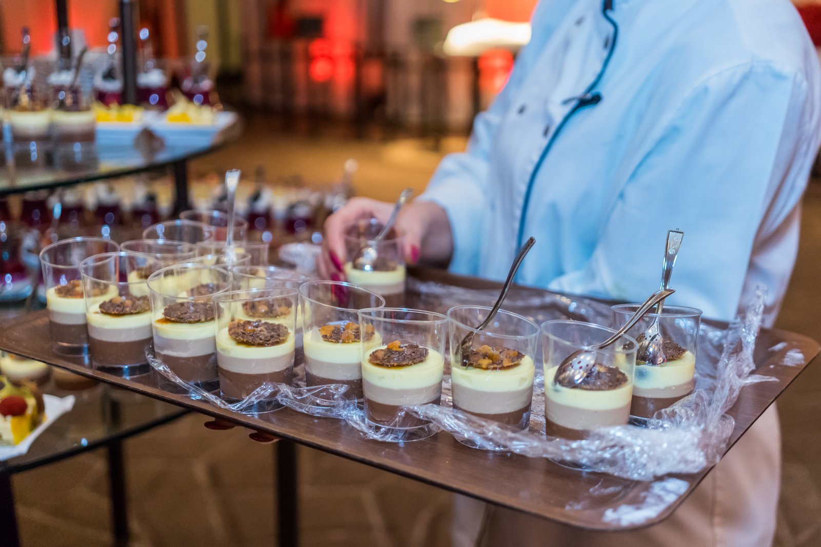 Eventy kulinarne - jak zorganizować degustację na najwyższym poziomie 22 serving-dessert-2023-11-27-05-32-09-utc